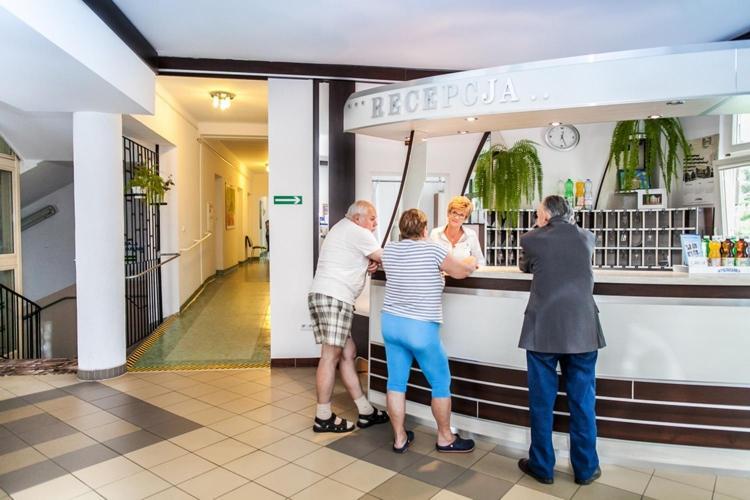 Osrodek Uzdrowiskowy Beskid Hotel Wysowa-Zdrój Exterior foto