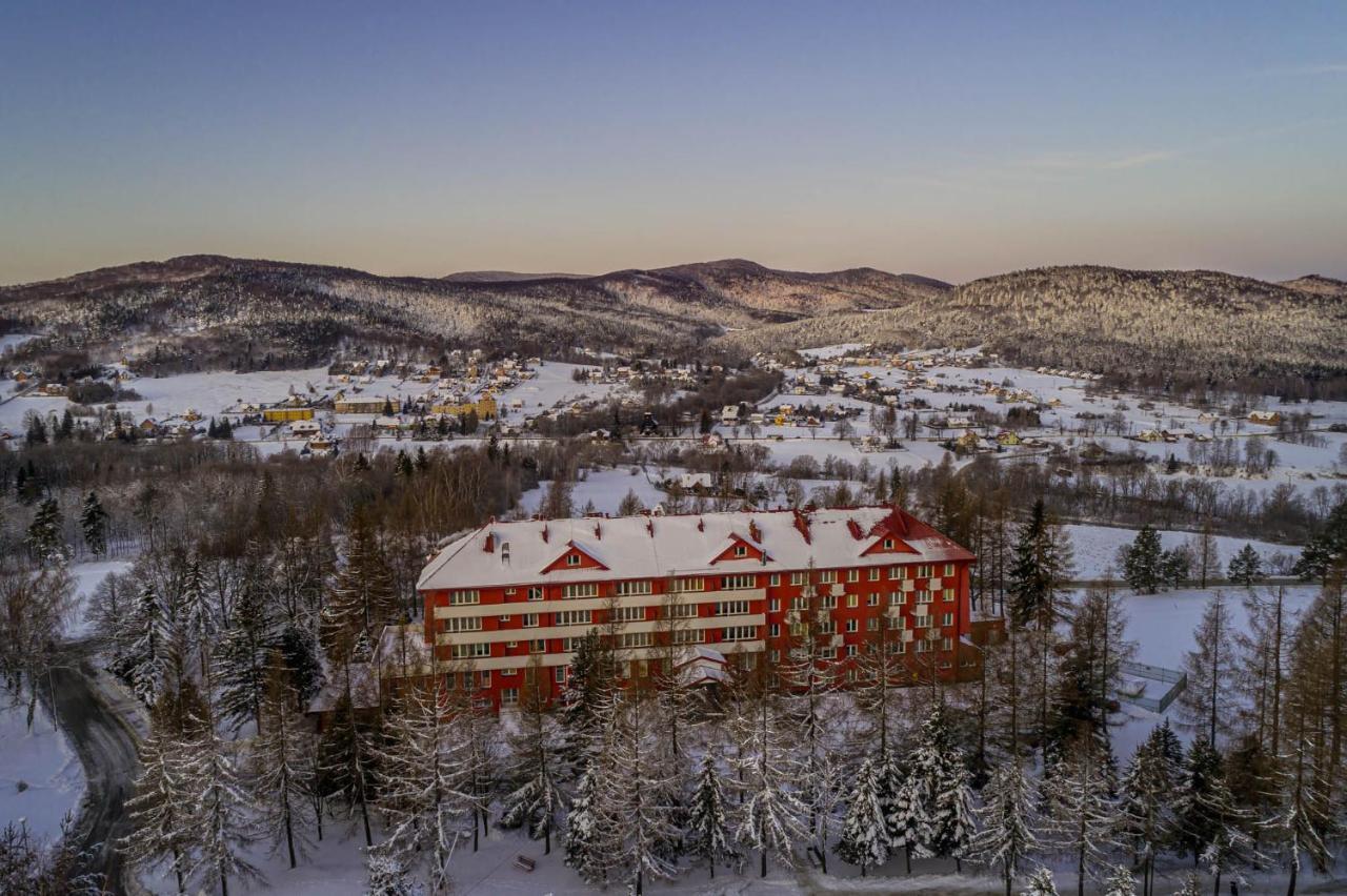 Osrodek Uzdrowiskowy Beskid Hotel Wysowa-Zdrój Exterior foto